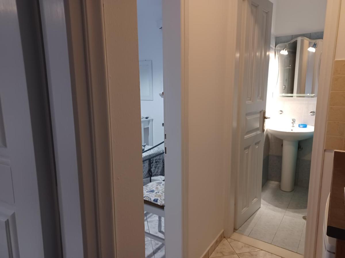 Akrogiali Apartment