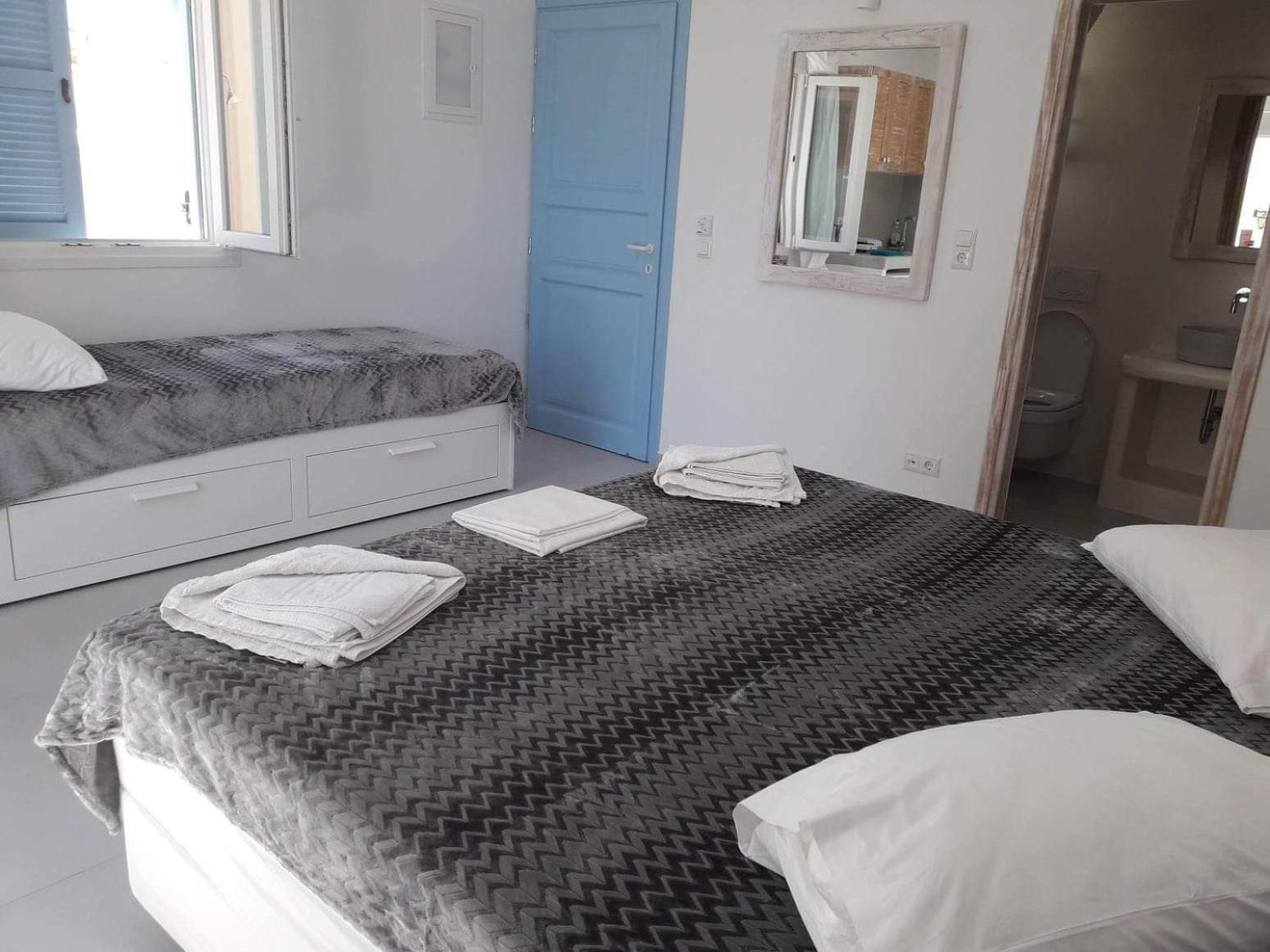 Apartment Akrogiali *